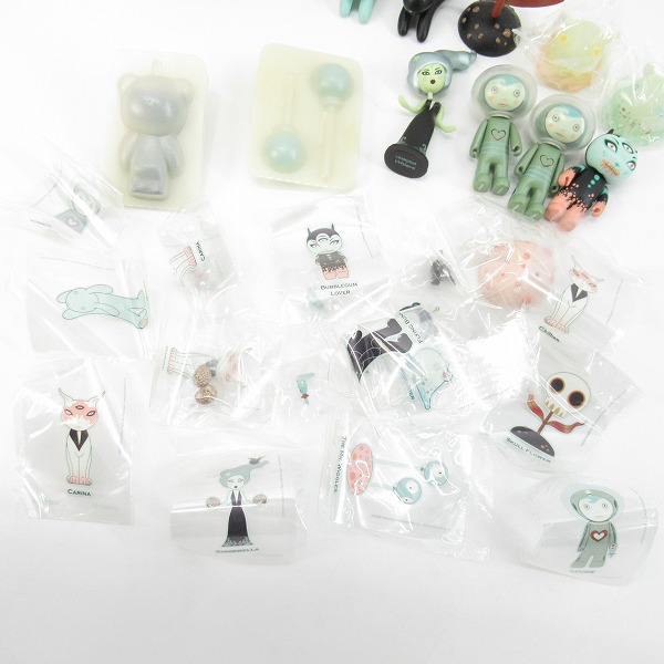 実際に弊社で買取させて頂いた【おまとめ】KIDROBOT/キットロボット MCPHERSON GAMMA MUTANT SPACE FRIENDS 2 フィギュアの画像 3枚目