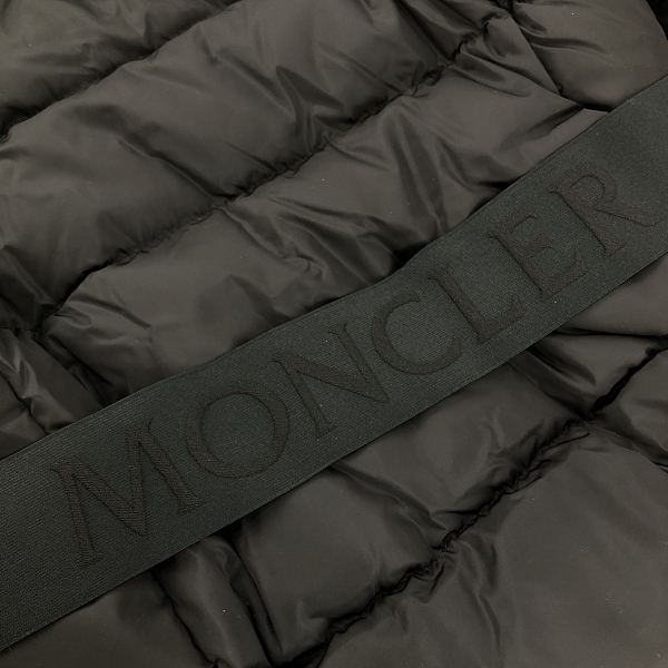 実際に弊社で買取させて頂いた【JPタグ】MONCLER/モンクレール DERA/デラ ダウンコート H20931A00116/4の画像 8枚目