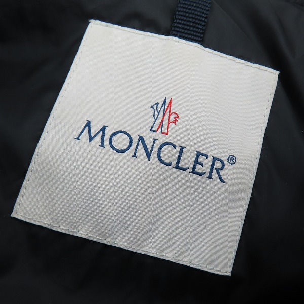 実際に弊社で買取させて頂いた【JPタグ】MONCLER/モンクレール 17AW AUBIN オービン ダウンライダースジャケット C20914031305 1の画像 2枚目