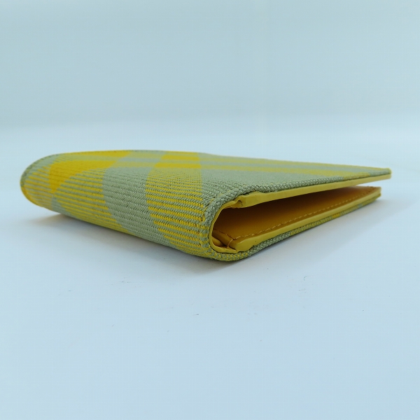 実際に弊社で買取させて頂いたBURBERRY/バーバリー チェック レザー 二つ折り財布の画像 2枚目