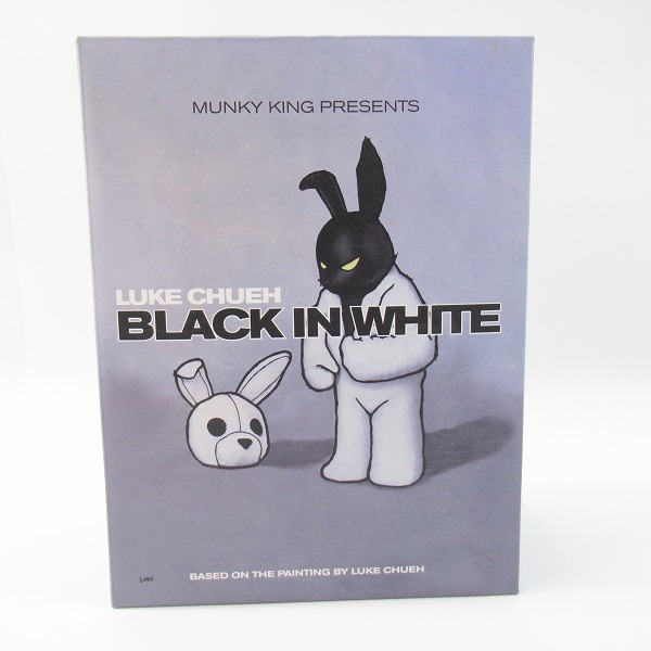 実際に弊社で買取させて頂いた【未開封】Munky King Luke Chueh/ルーク・チュエ  Black in White フィギュア