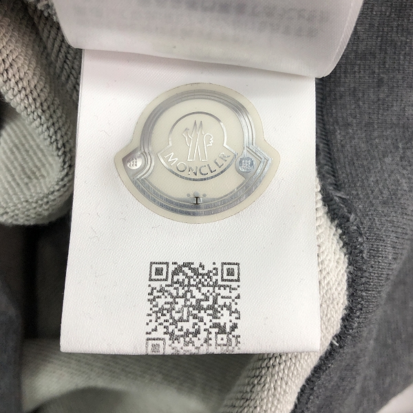 実際に弊社で買取させて頂いた【JPタグ】 MONCLER/モンクレール MAGLIA プルオーバーパーカー グレー F20918G74610/XLの画像 5枚目
