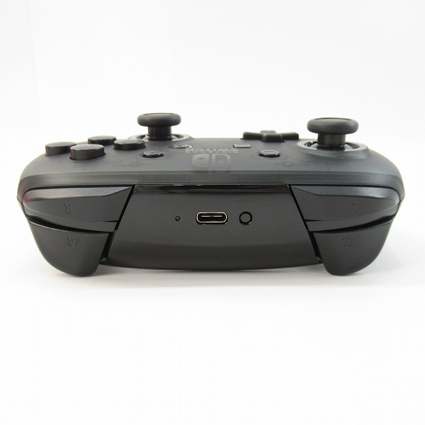 実際に弊社で買取させて頂いた任天堂 Nintendo Switch/ニンテンドー スイッチ Proコントローラー/プロコン HAC-A-FSSKA【簡易動作確認済】の画像 4枚目