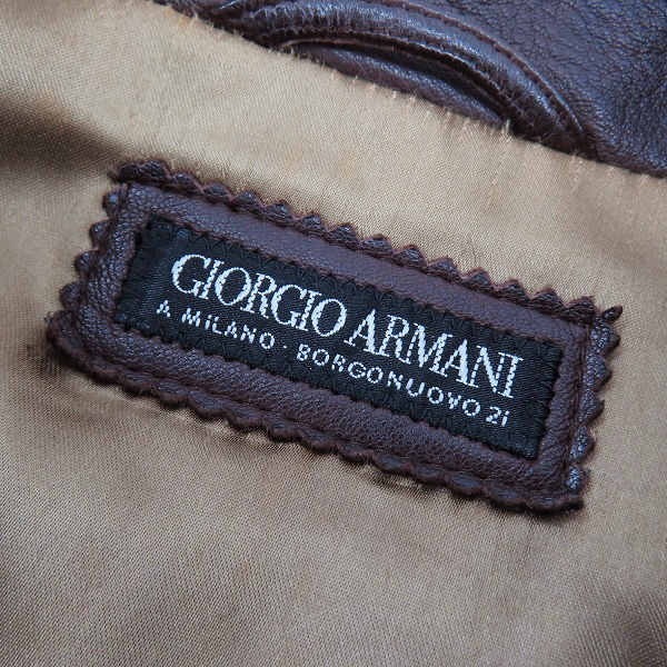 実際に弊社で買取させて頂いたGIORGIO ARMANI/ジョルジオアルマーニ ラムレザー ダブルコート/54の画像 2枚目