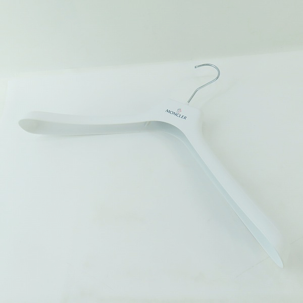 実際に弊社で買取させて頂いた【JPタグ】MONCLER/モンクレール MONTCLA GIUBBOTTO/モンクラー ダウンジャケット G20911A00144 C0300/4の画像 9枚目