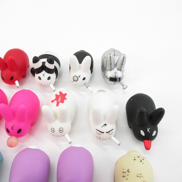 実際に弊社で買取させて頂いた【おまとめ】KIDROBOT/キットロボット KOZIK Smorkin Labbit series 4/45mm フィギュアの画像 2枚目